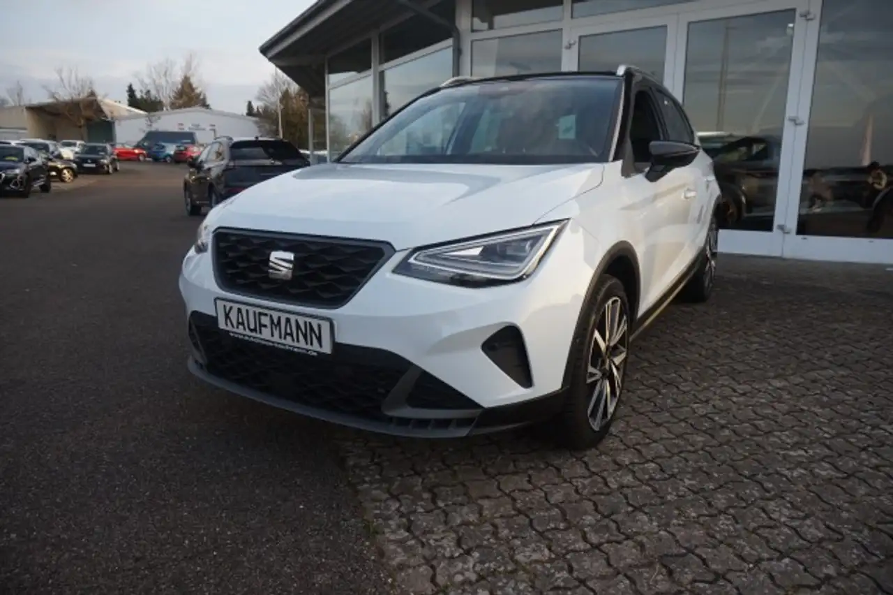 SEAT Arona ARONA 1,5 TSI FR DSG 18" DINAMICA DESIGN NAVI RFK — Galerie du véhicule 17