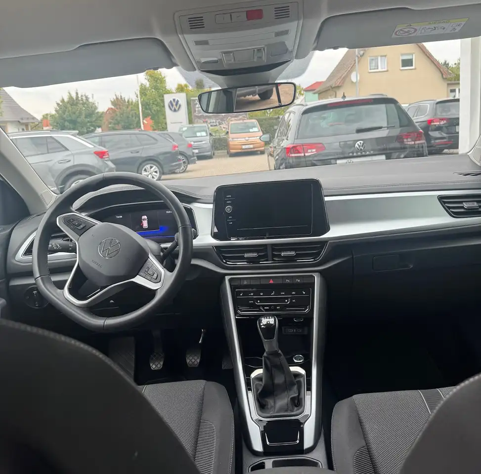 Volkswagen T-Roc D11 1.0 TSI Life — Vehicle gallery 7