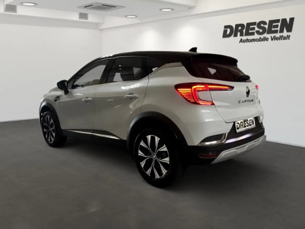 Renault Captur II 1.0 EU6d Techno TCe 90 Spruhalteassistent+notbr — Galerie du véhicule 4