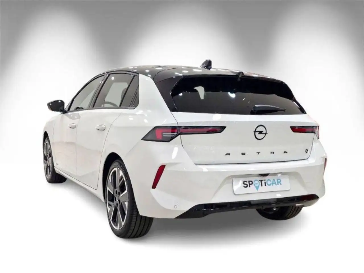 Opel Astra 54kWh GS Auto — Vehicle gallery 7