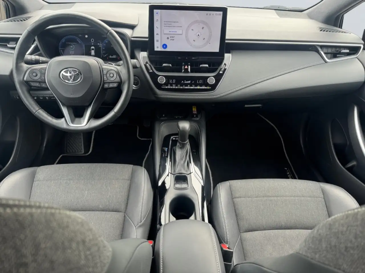 Toyota Corolla 2.0 Hybrid TS Team D *Technik Paket*CAM* — Vehicle gallery 11