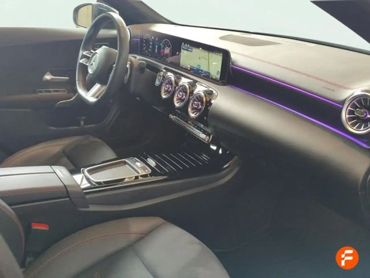 Mercedes-Benz CLA 200 — Vehicle gallery 12