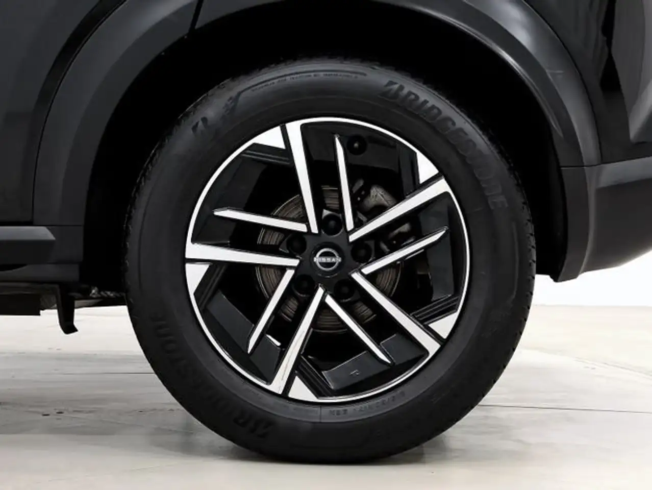Nissan Juke DIG-T 84 kW (114 CV) 6M/T N-Connecta — Galería del vehículo 11