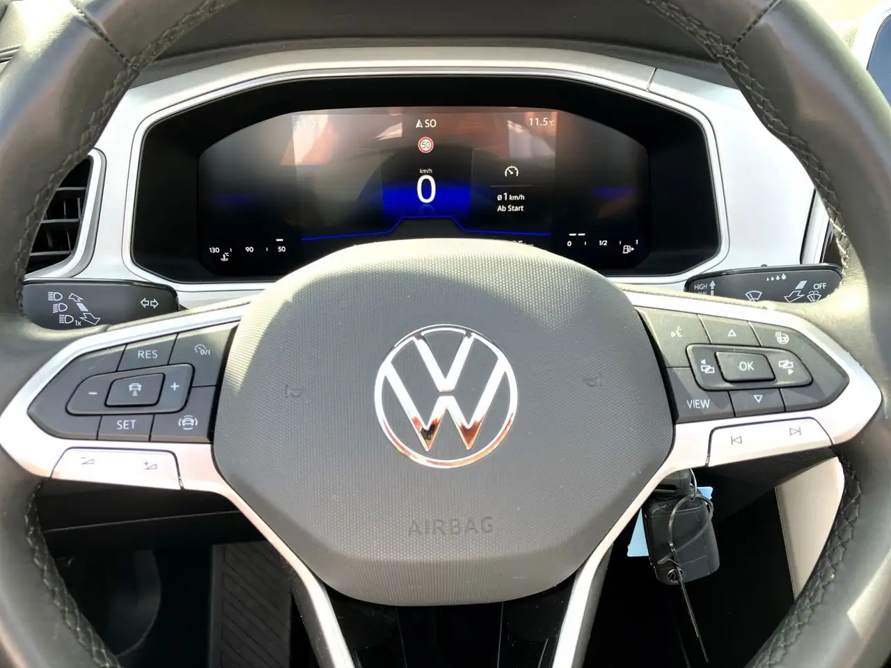 Volkswagen T-Roc TSI Style Anhängek*LED*Navi*RFK — Galerie du véhicule 8