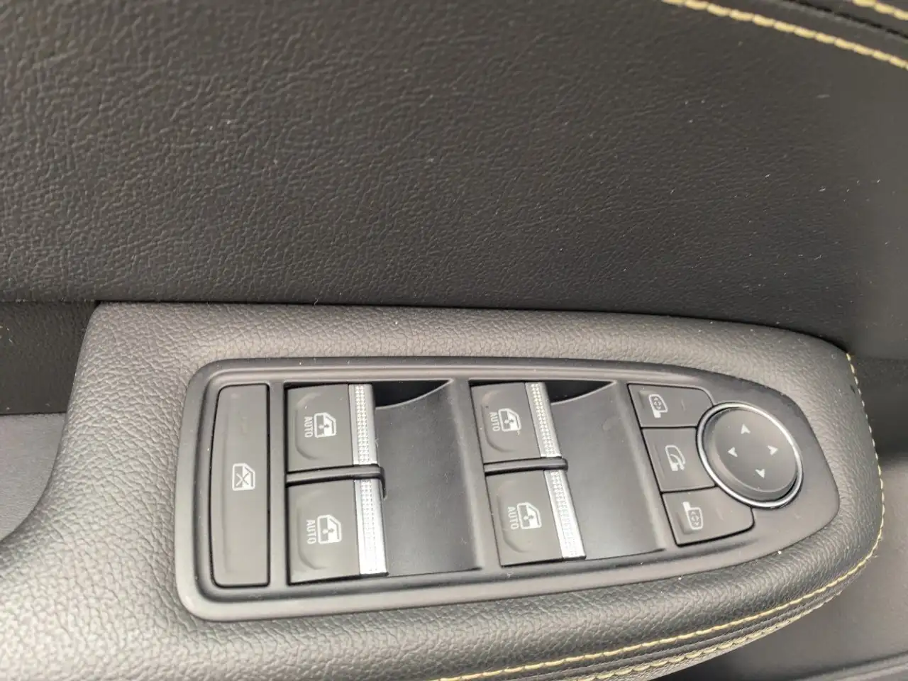 Renault Arkana 1.3 TCe 140 Techno CAM*LED*NAVI*SHZ*TWA — Vehicle gallery 15