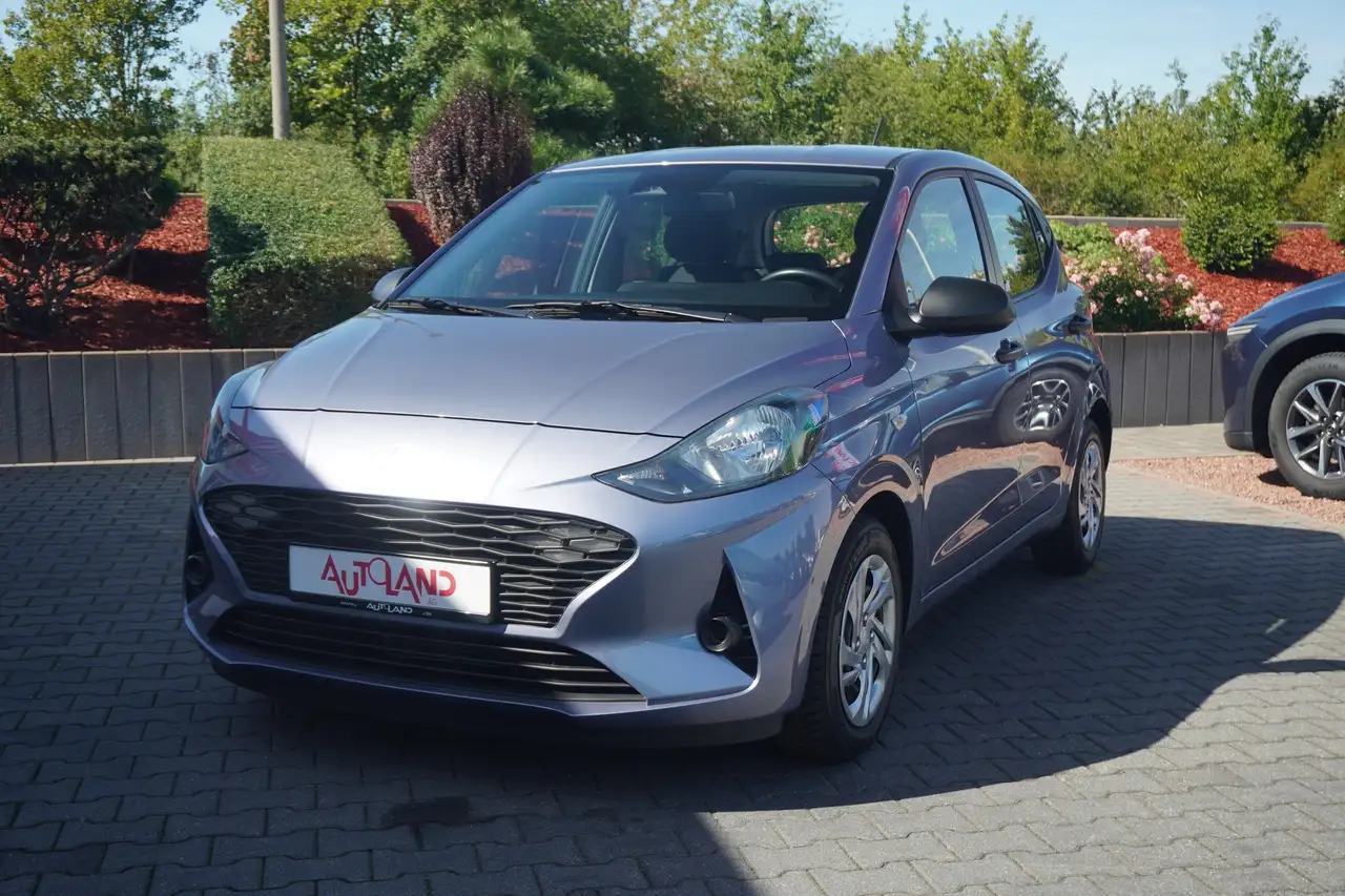 Hyundai i10 1.0 Trend Klima DAB Digitales Cockpit USB — معرض صور السيارة 2