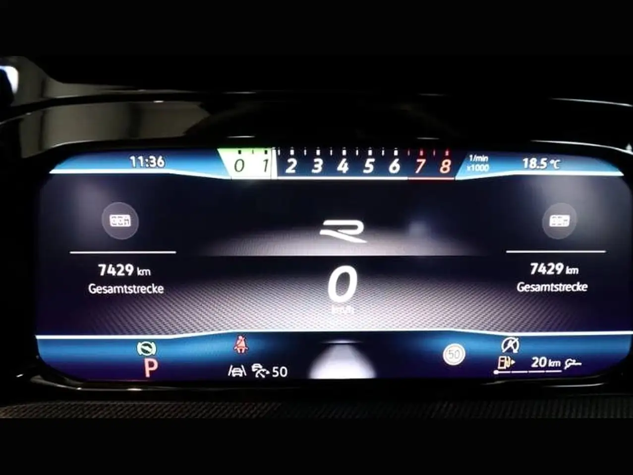 Volkswagen Golf R VIII 2.0 TSI Black Edition IQ-Light+HeadU — معرض صور السيارة 12