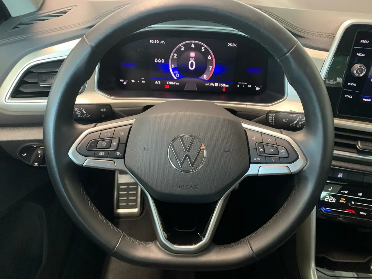 Volkswagen T-Roc Move 1.5 TSI KAMERA IQ.DRIVE APP NAVI GJR — Vehicle gallery 12