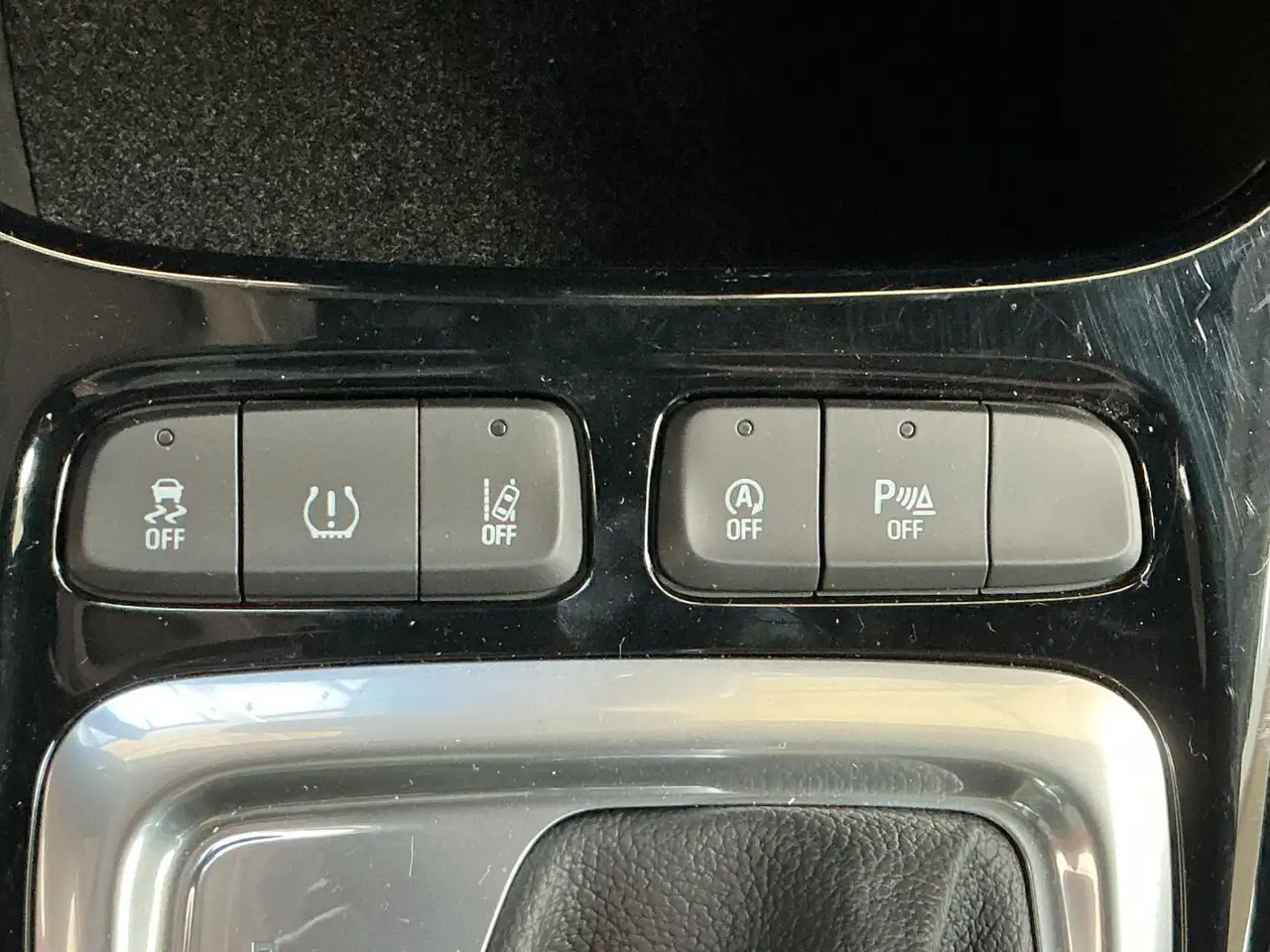 Opel Crossland 1.2 Kamera,PDC,LED,Navi,LM-Felgen, — Vehicle gallery 30
