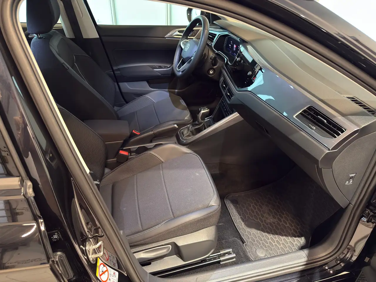 Volkswagen Taigo 1.0 TSI Style R.-Kamera, Navi, ACC — Galerie du véhicule 19