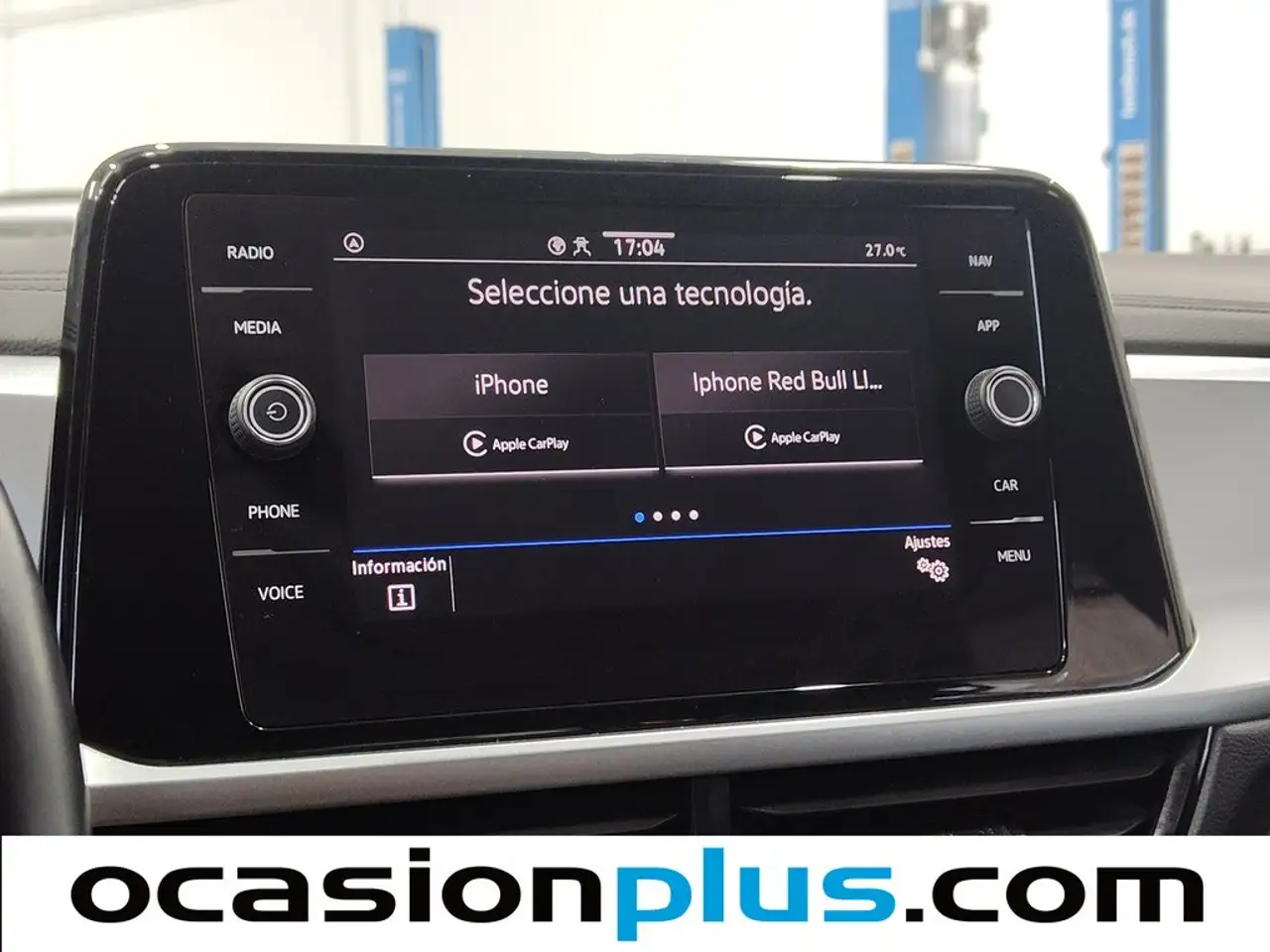 Volkswagen T-Roc 1.0 TSI Life 81kW — Vehicle gallery 8