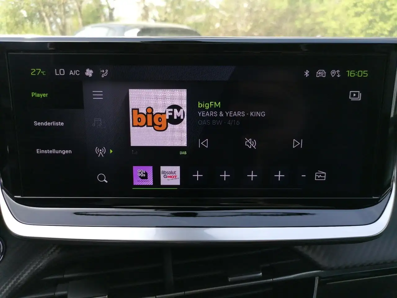 Peugeot 208 1.2 PureTech 100 GT ACC LED Navi PDC Pano — Galería del vehículo 27