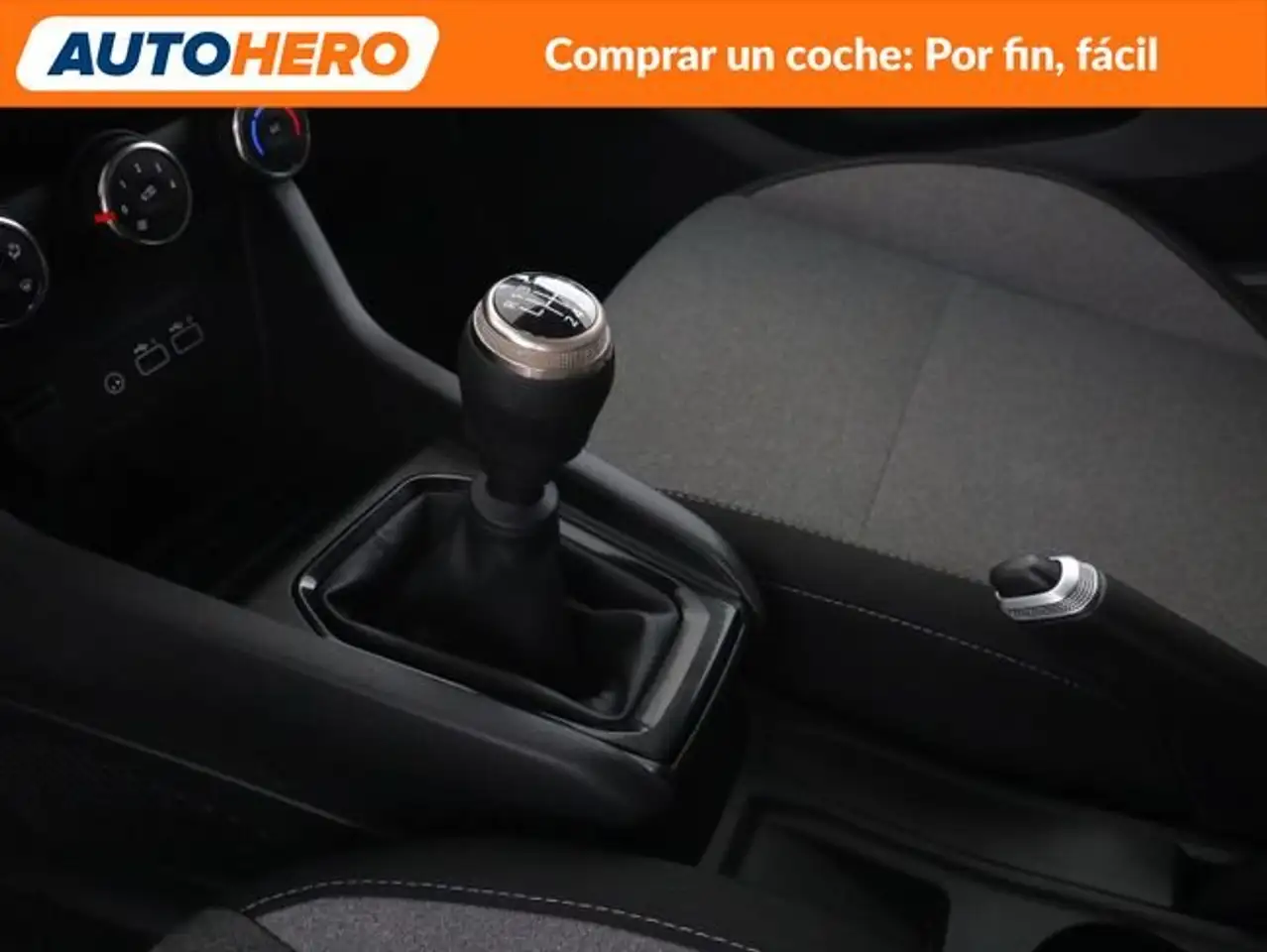 Renault Clio 1.0 TCe Evolution — Vehicle gallery 27