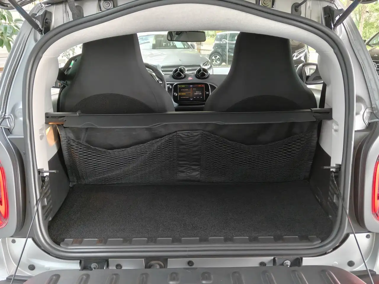 smart forTwo ForTwo EQ Coupé Passion 22KW+LED+KAM+2xKABEL+15" — Vehicle gallery 19