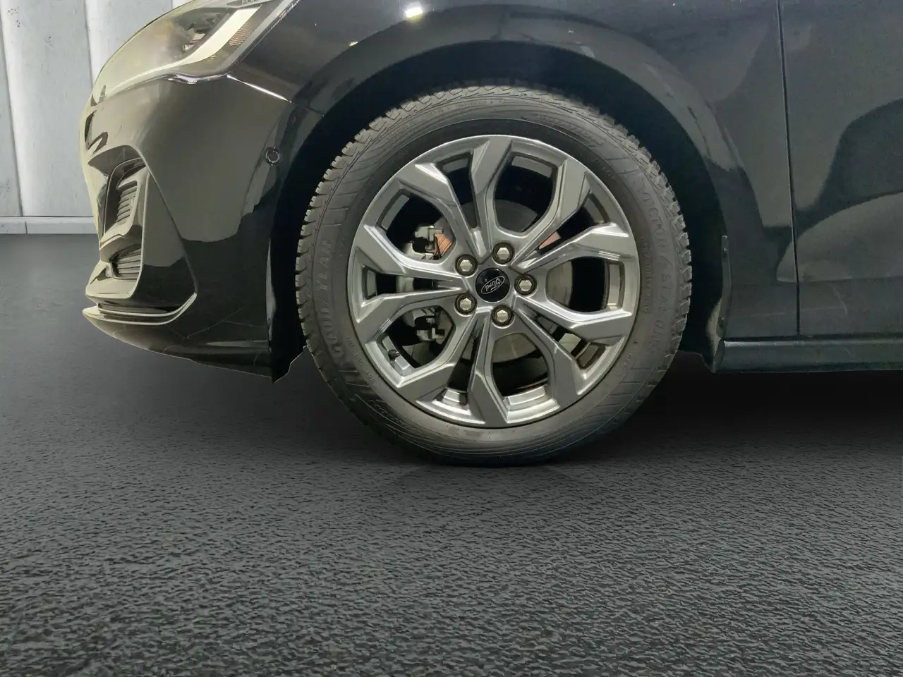 Ford Focus ST-Line X Turnier Aut.*AHK*ACC*HUD*KAM*NAVI*WINTER — Galería del vehículo 8