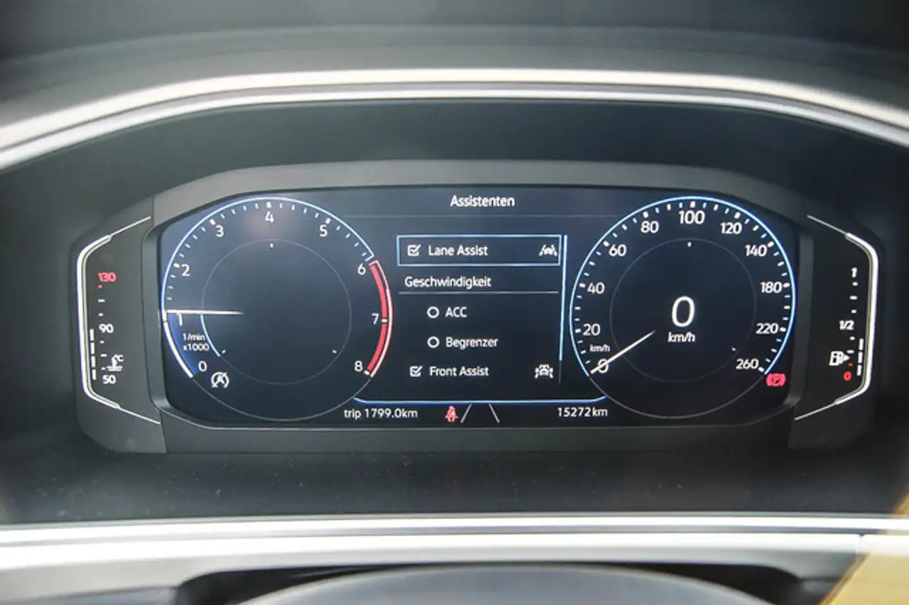 Volkswagen T-Roc Cabriolet Move IQ-LIGHT KAMERA E-VERDECK — Galerie du véhicule 17