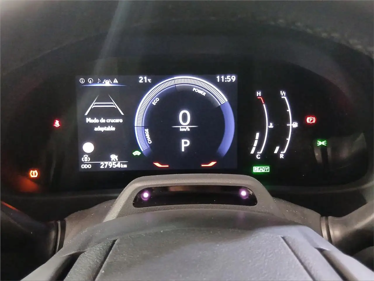 Lexus UX 300e e- Plus — معرض صور السيارة 14