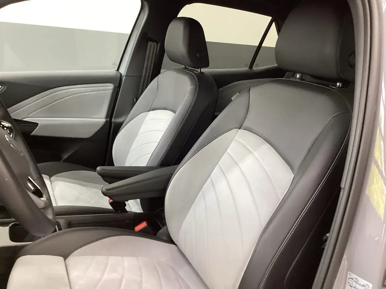 Volkswagen ID.3 Pro MOVE RFK Navi Keyless Memory LHZ SHZ — Galería del vehículo 10