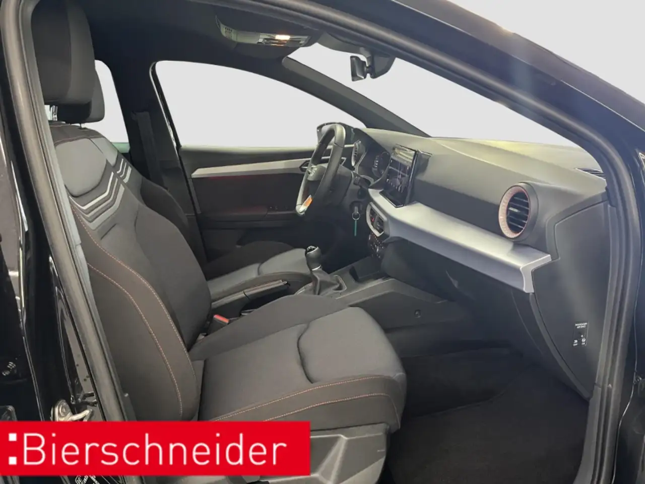 SEAT Ibiza 1.0 TSI FR NAVI REAR VIEW SHZ — Vehicle gallery 15