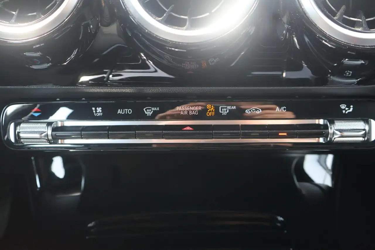 Mercedes-Benz CLA 180 Advanced RFK LED 1.Hd. — Galería del vehículo 20