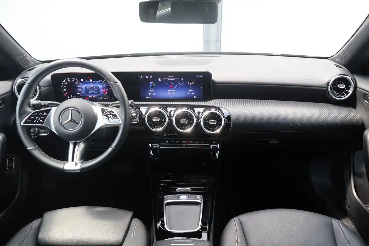 Mercedes-Benz CLA 180 Advanced RFK LED 1.Hd. — Galería del vehículo 14
