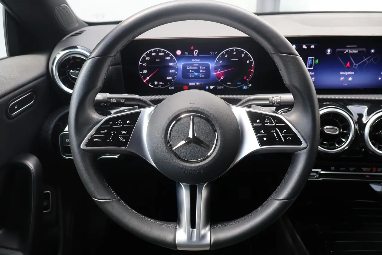 Mercedes-Benz CLA 180 Advanced RFK LED 1.Hd. — Galería del vehículo 15