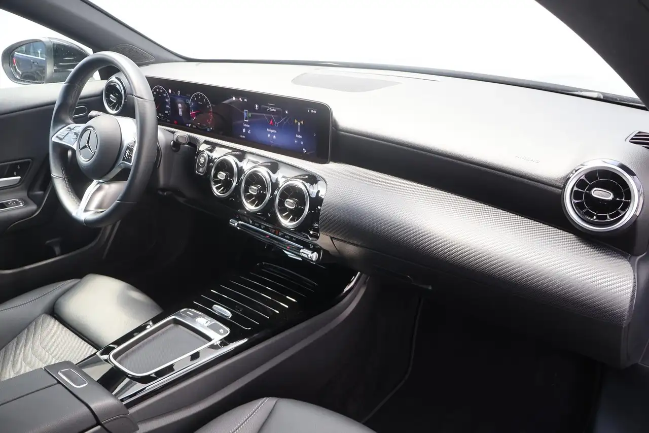 Mercedes-Benz CLA 180 Advanced RFK LED 1.Hd. — Galería del vehículo 11