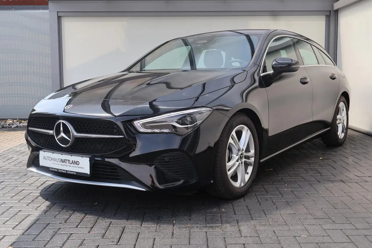 Mercedes-Benz CLA 180 Advanced RFK LED 1.Hd. — Galería del vehículo 4