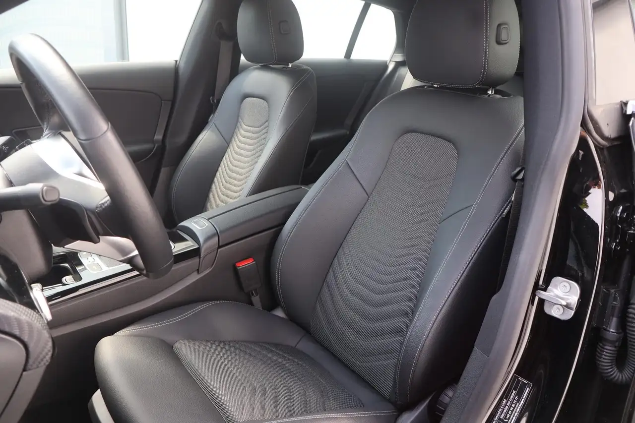 Mercedes-Benz CLA 180 Advanced RFK LED 1.Hd. — Galería del vehículo 12