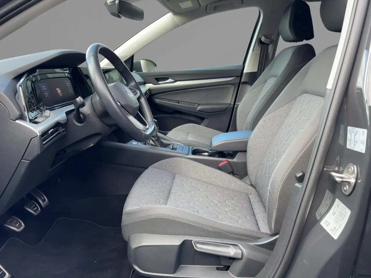 Volkswagen Golf VIII MOVE 1.0 TSI LED APP PDC LIGHT ASSIST — Galerie du véhicule 7