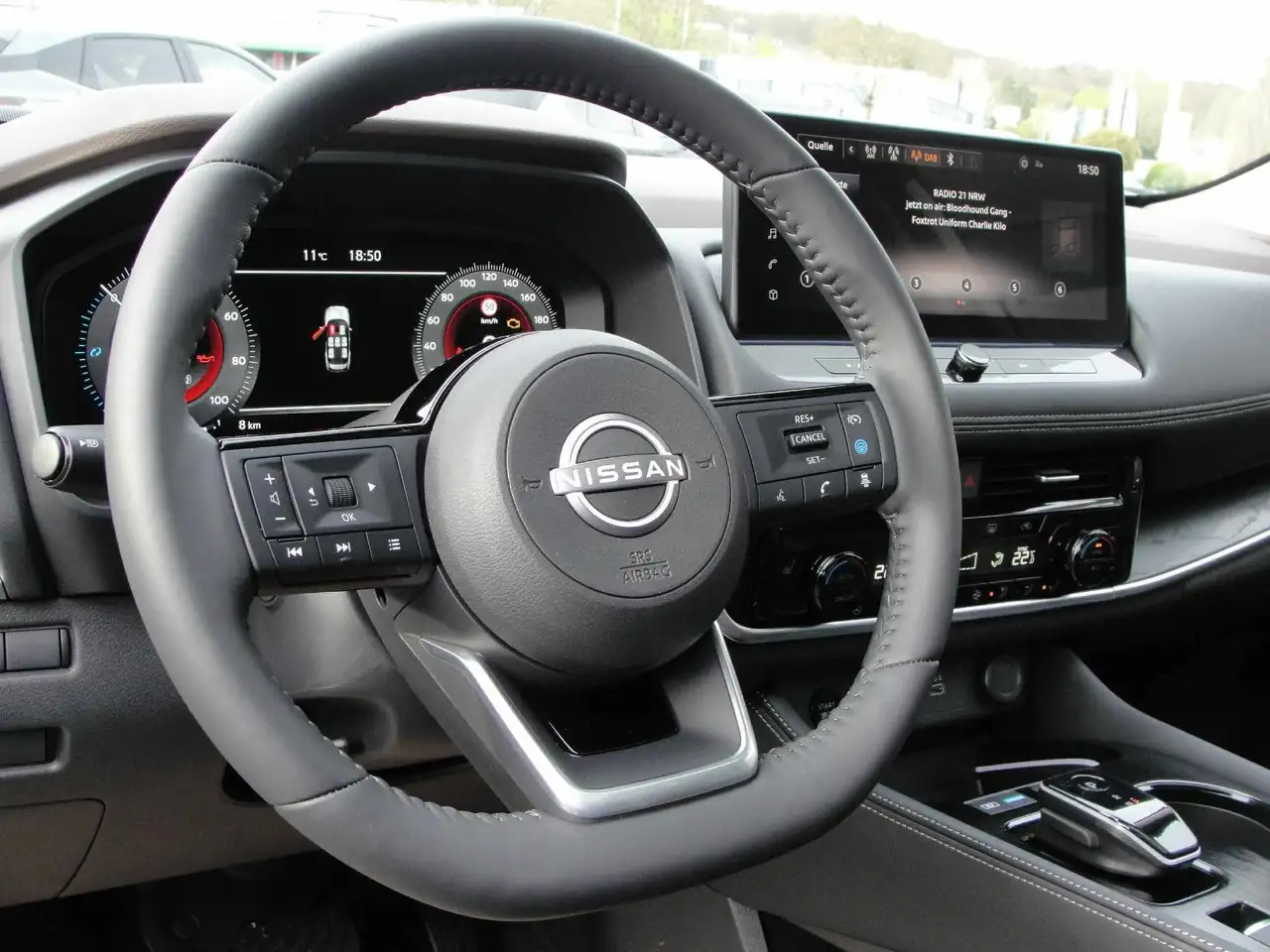 Nissan X-Trail 1.5 e-Power e-4orce 4x4 Tekna PGD 7-Sitz — Vehicle gallery 8