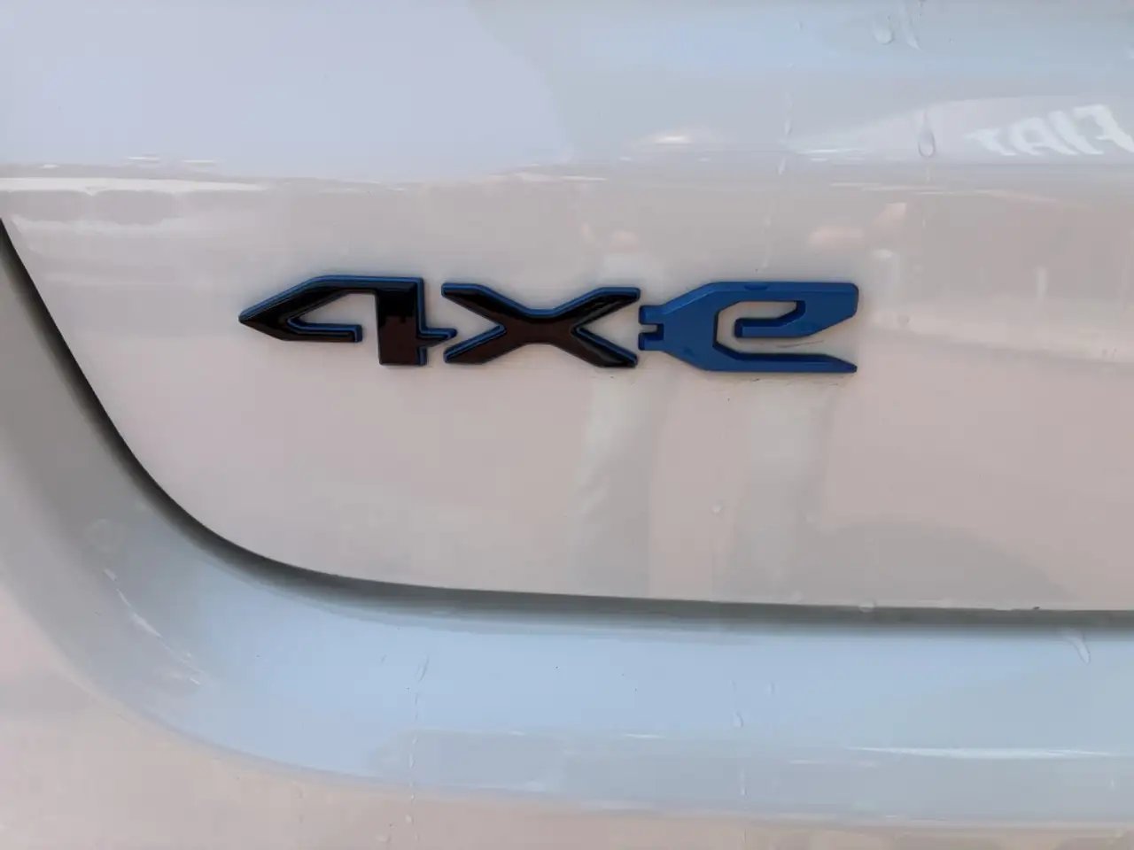 Jeep Compass 1.3 PHEV Overland EAWD Aut. 240 — Galería del vehículo 9