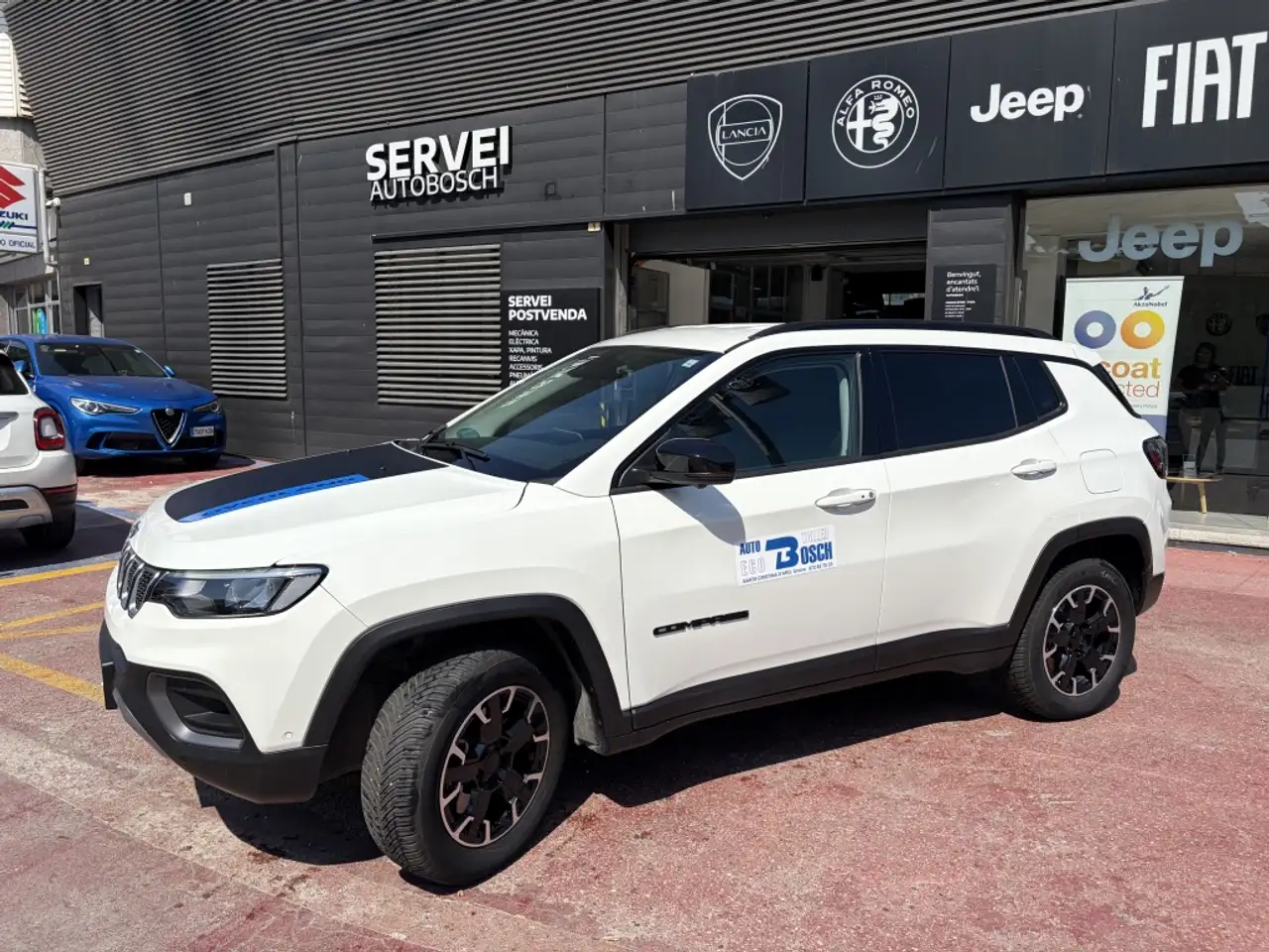 Jeep Compass 1.3 PHEV Overland EAWD Aut. 240 — Galería del vehículo 20