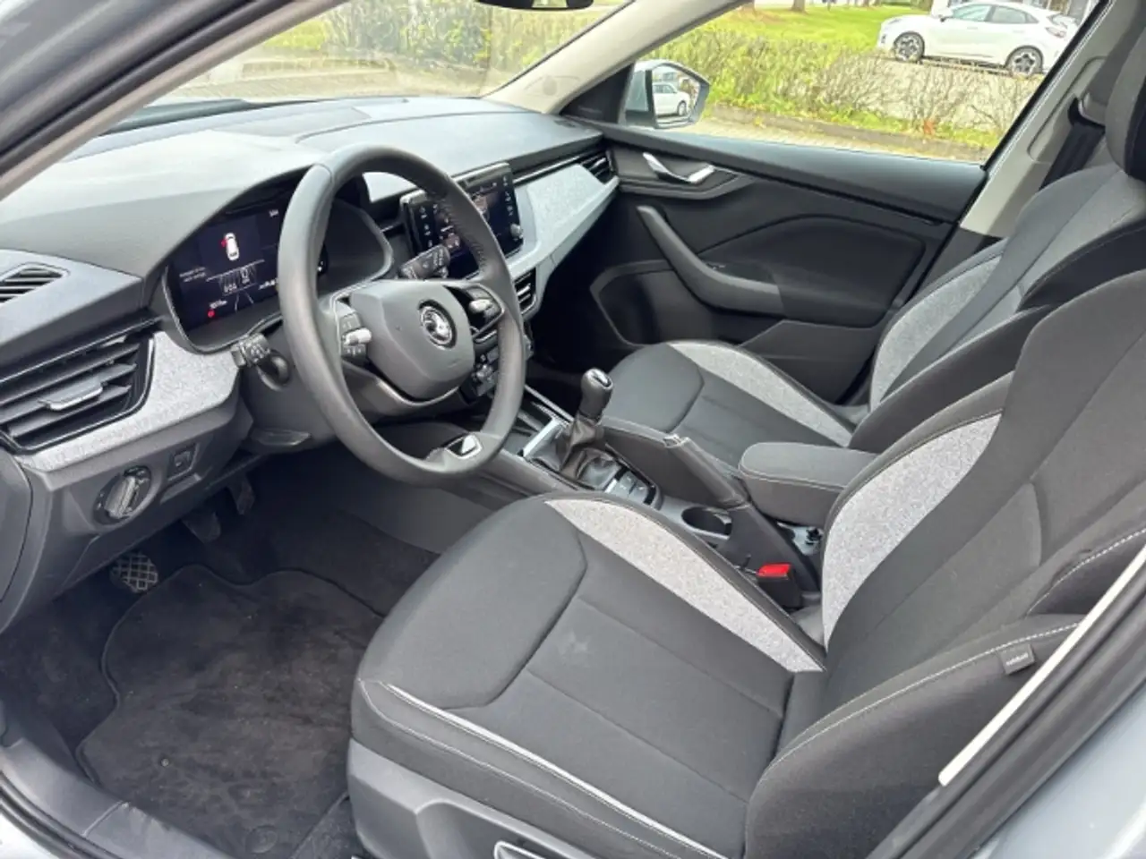 Skoda Kamiq Selection 1,0 TSI - Sprachsteuerung - Rückfahrkam — Galerie du véhicule 11