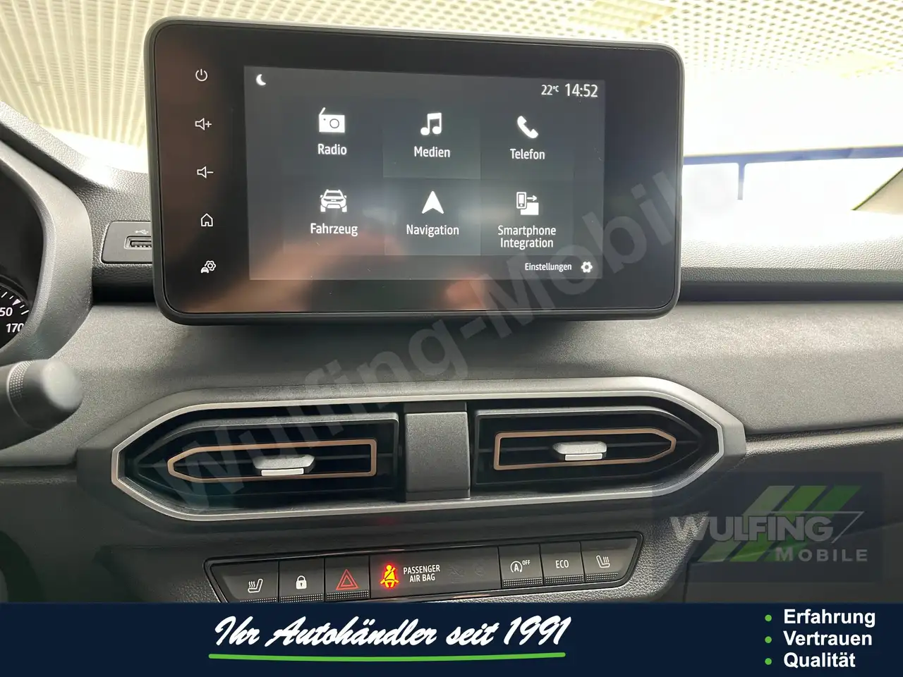 Dacia Jogger TCE110 Extreme, City-Pak.,Navi, RF-Kam. — Vehicle gallery 15