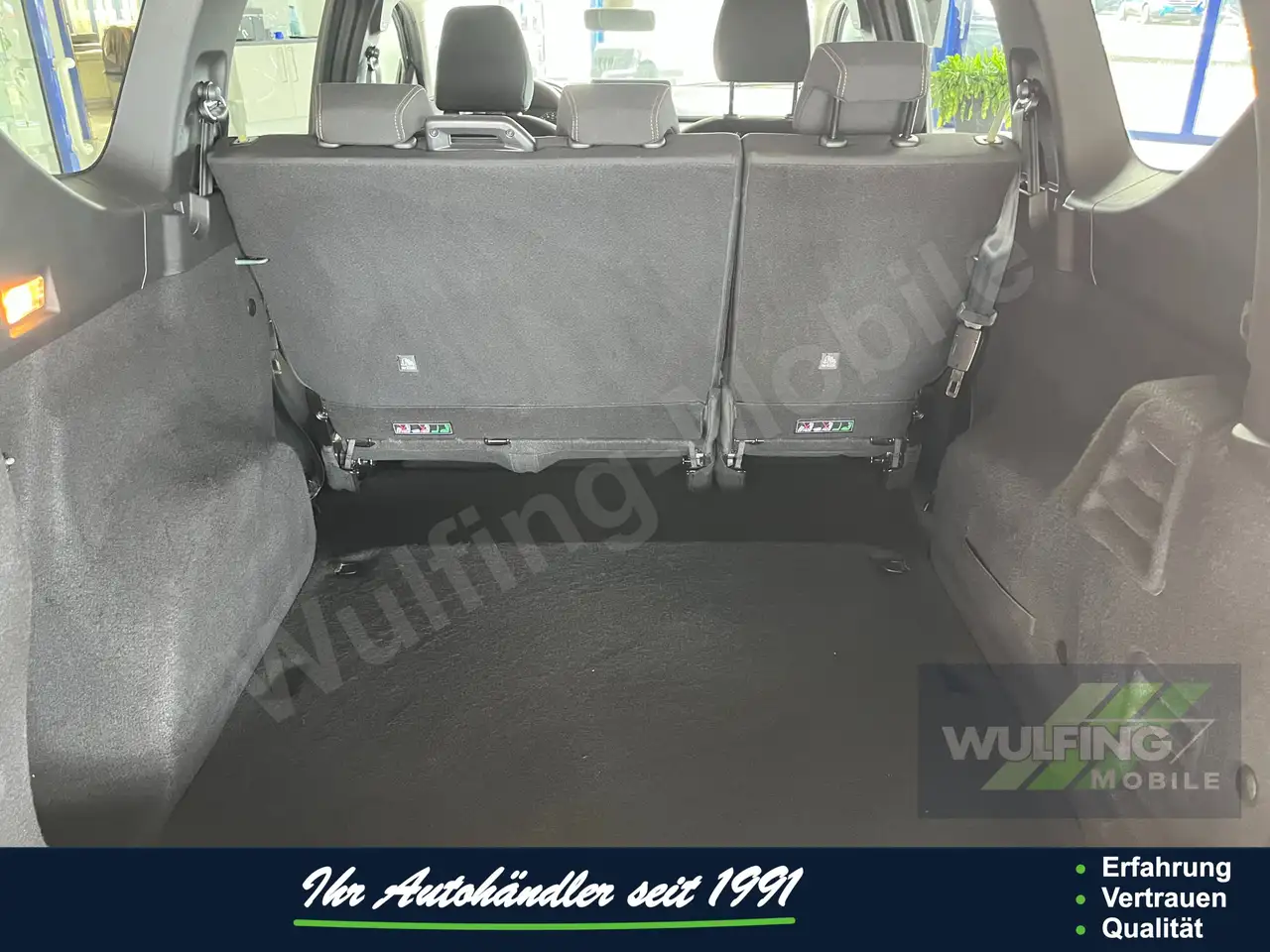 Dacia Jogger TCE110 Extreme, City-Pak.,Navi, RF-Kam. — Vehicle gallery 31