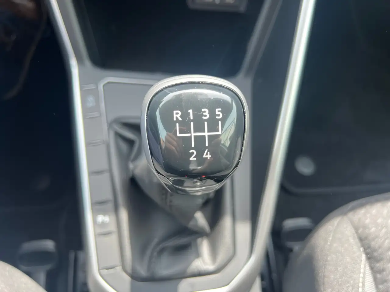 Volkswagen Polo LIFE 1,0l LED+SHZG+DIGI+PDC+DAB+CAR PLAY — معرض صور السيارة 16