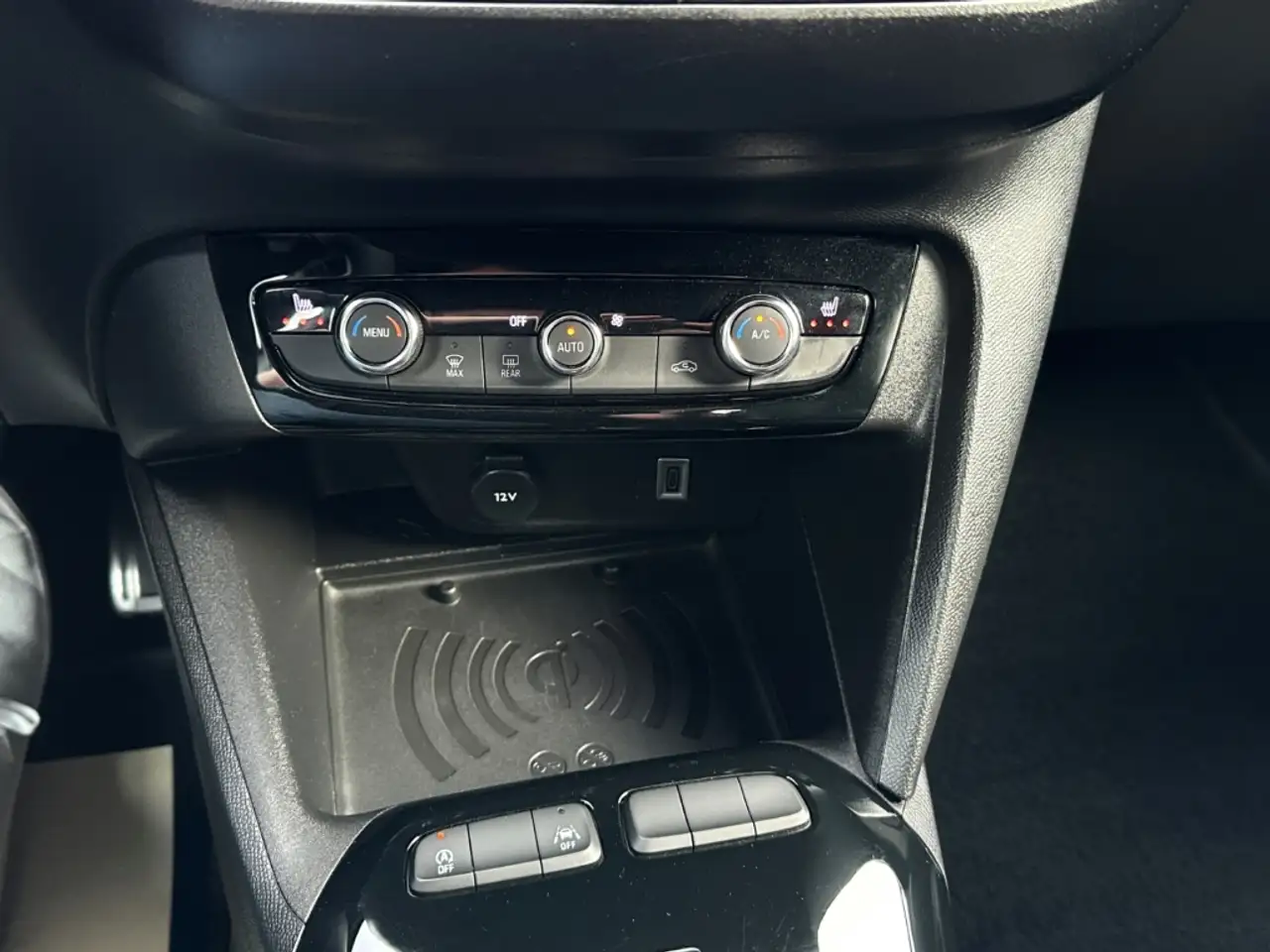 Opel Corsa F 1.2 Turbo GS NAVI-PRO 180° KEYLESS STZHZ — Vehicle gallery 12