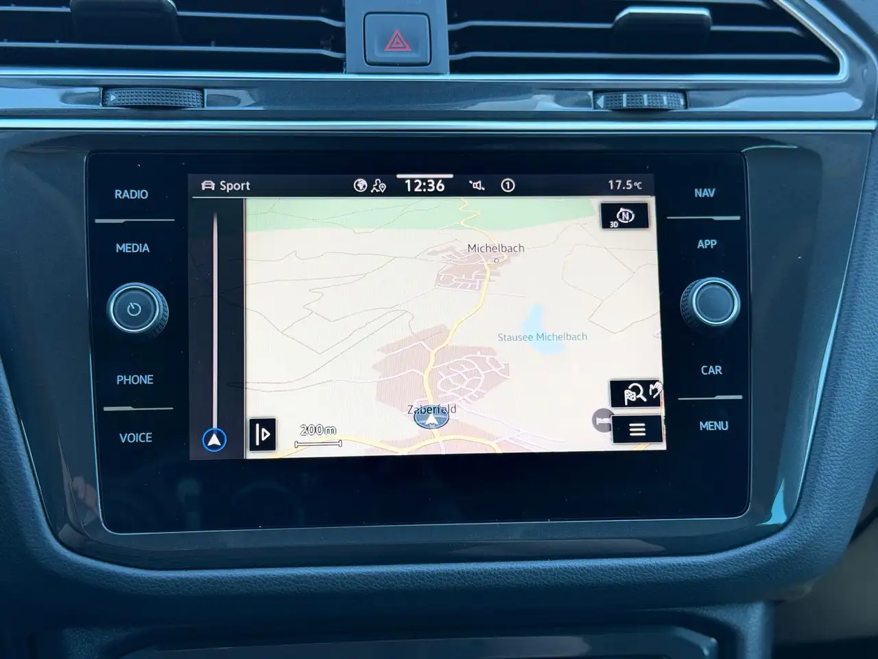 Volkswagen Tiguan 1.5 TSI Move DSG NAVI | AHK | RFK | ACC — Galerie du véhicule 9