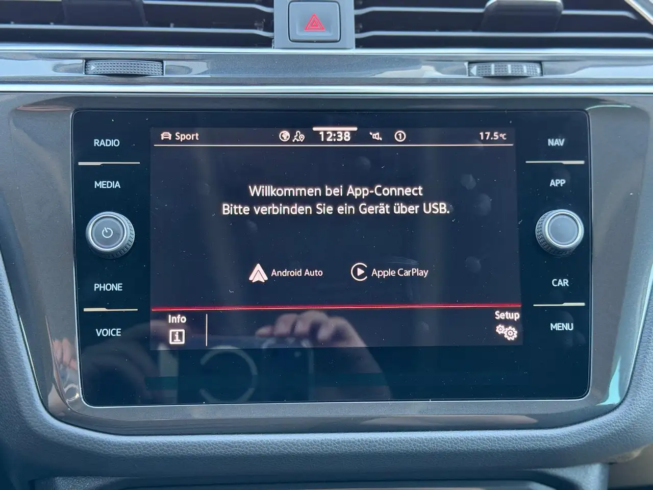 Volkswagen Tiguan 1.5 TSI Move DSG NAVI | AHK | RFK | ACC — Galerie du véhicule 13