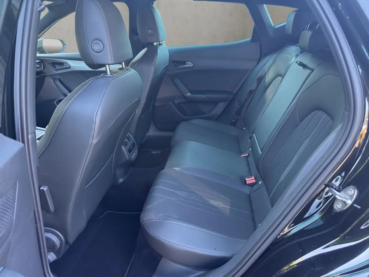 CUPRA Formentor 1.5 TSI Anschlussgarantie 3 Jahre — معرض صور السيارة 14