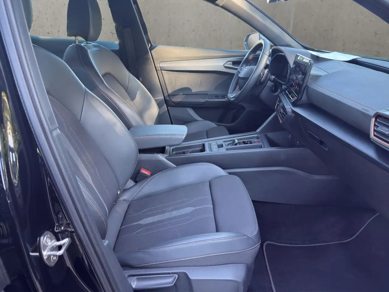 CUPRA Formentor 1.5 TSI Anschlussgarantie 3 Jahre — معرض صور السيارة 17