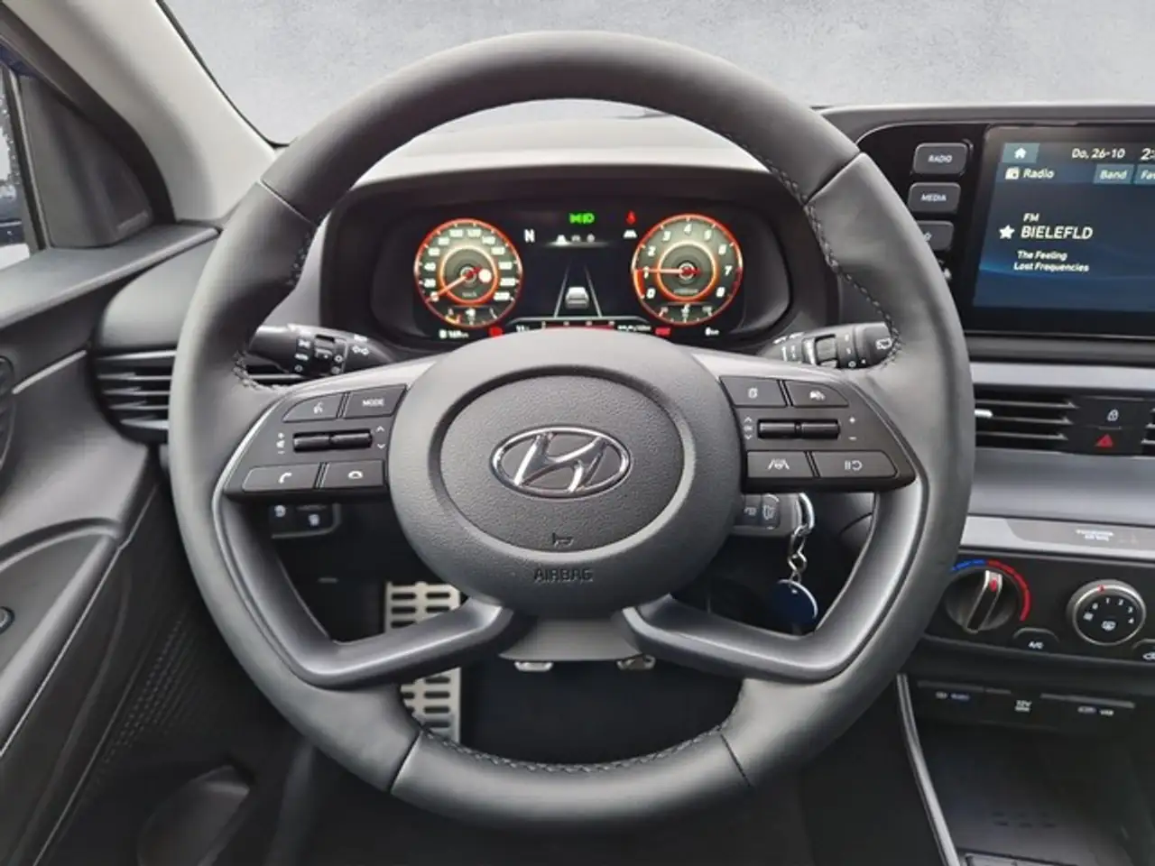 Hyundai BAYON 1.0 T-GDI 48V Trend PDC/Sitzheizung — معرض صور السيارة 8