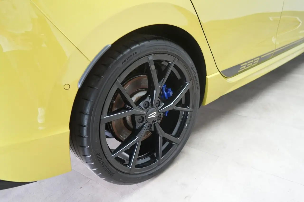 Volkswagen Golf R Performance 333 limited edition 2.0 TSI 4 — Vehicle gallery 38