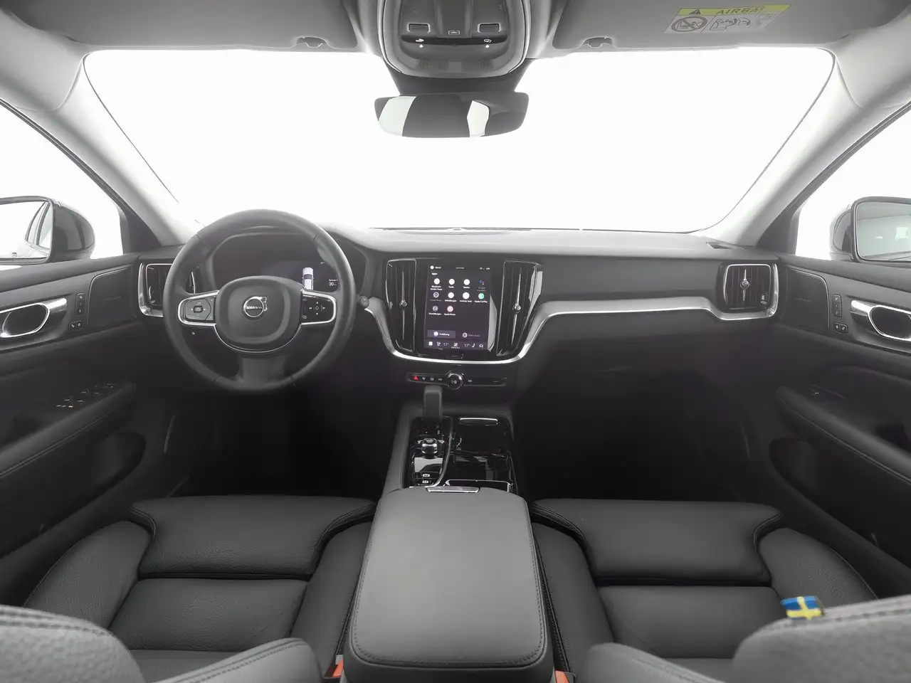 Volvo V60 T8 Recharge AWD Geartronic Plus Dark 360°ACC — Galería del vehículo 3