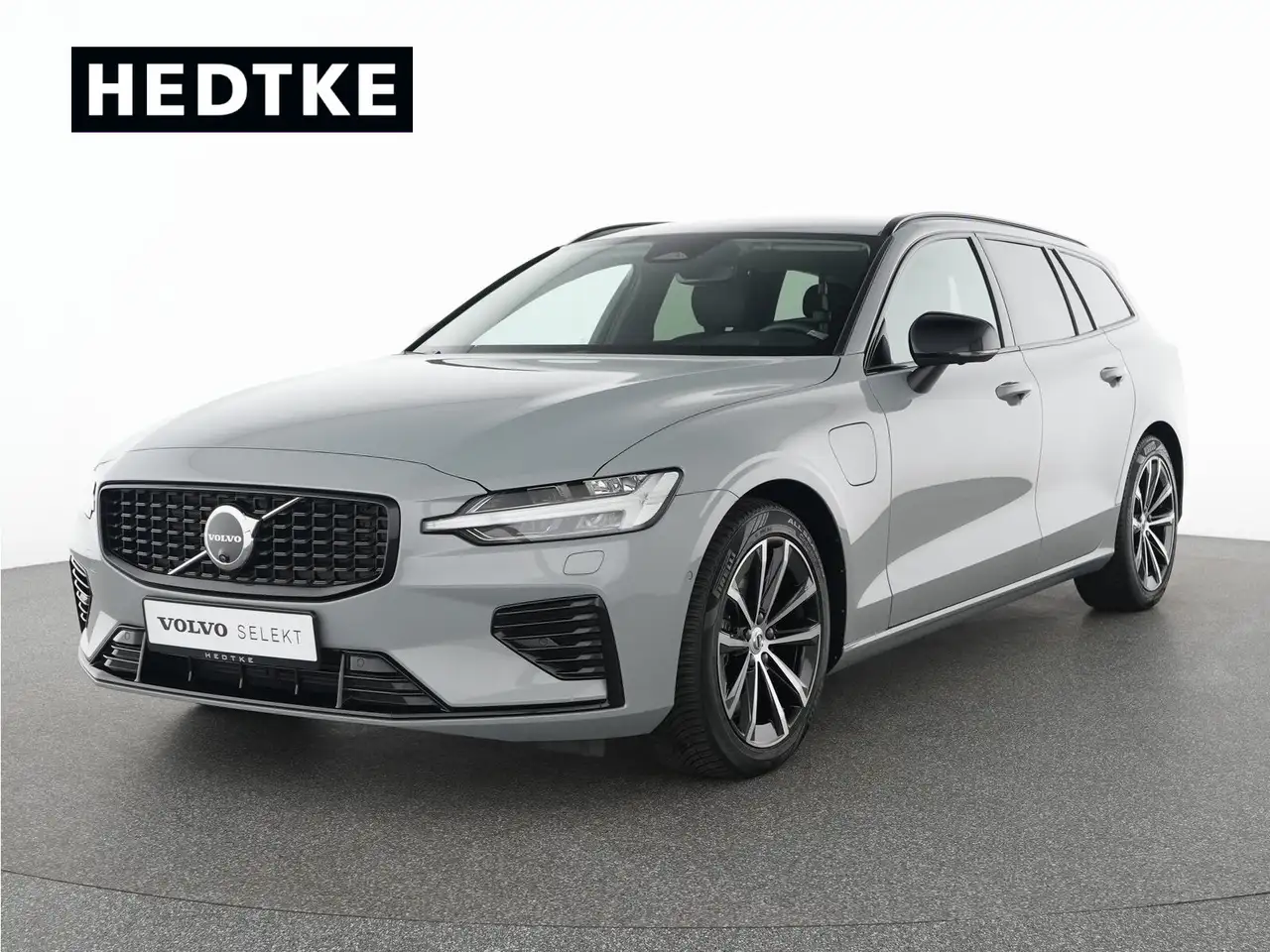 Volvo V60 T8 Recharge AWD Geartronic Plus Dark 360°ACC — Weiterstadt