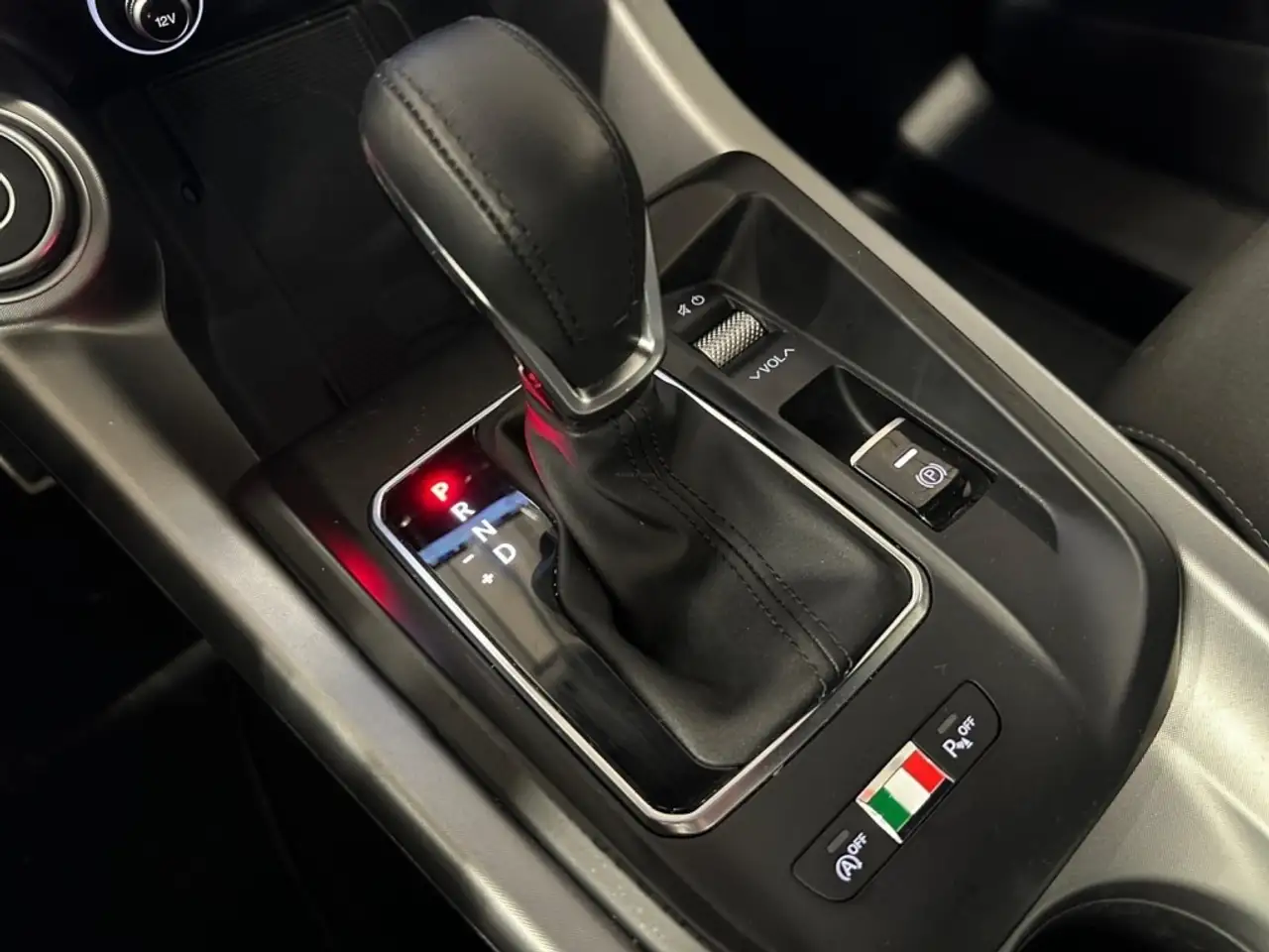 Alfa Romeo Tonale 1.3 MULTI-AIR PHEV 280 SPRINT GPS LL18 RADAR AV — معرض صور السيارة 21