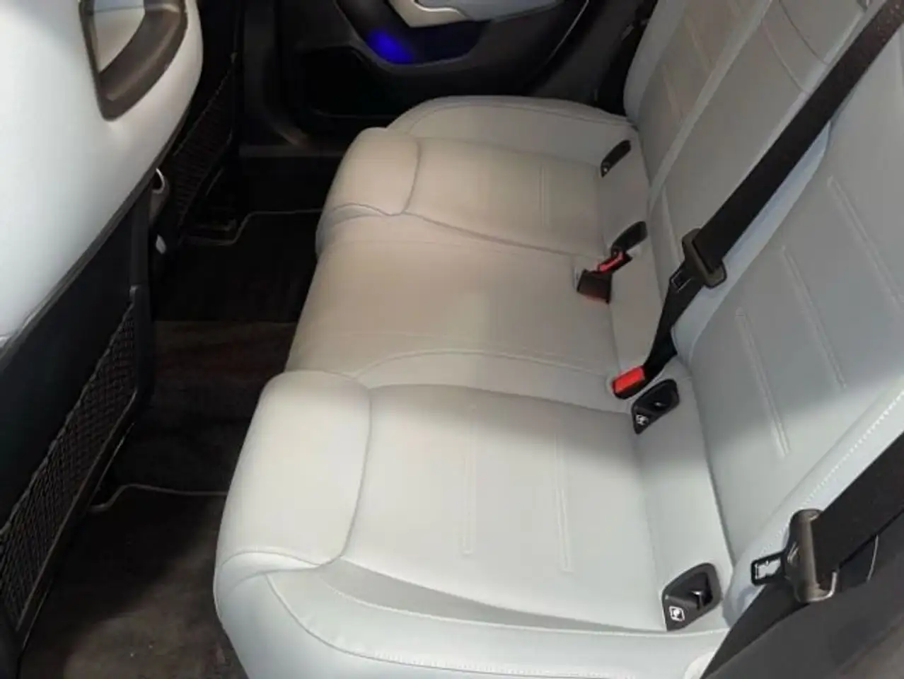 Mercedes-Benz CLA 200 — معرض صور السيارة 11