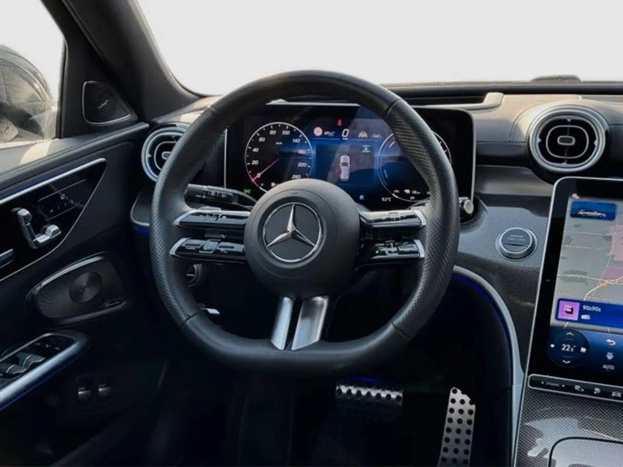 Mercedes-Benz C 300 e T-Modell AMG Line PANO 360° KAMERA BURM. — معرض صور السيارة 9