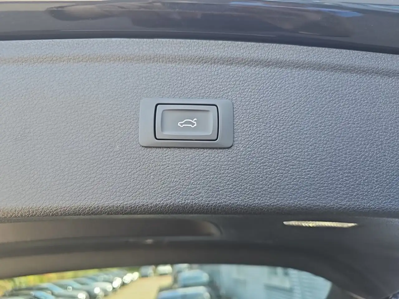 Audi Q5 40 TFSI quattro S line S tronic AHK Navi — Vehicle gallery 16